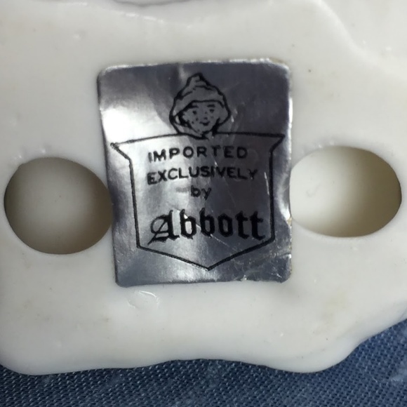 White Ceramic Rooster Napkin Rings Set of 4 - Picture 5 of 8